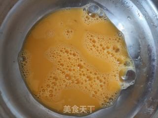 黄花菜蛋炒饭的做法步调：1