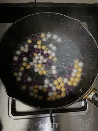 芋圆芒果冰的做法步调：3