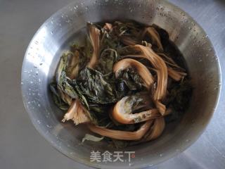 芥菜干炖肉的做法步调：4