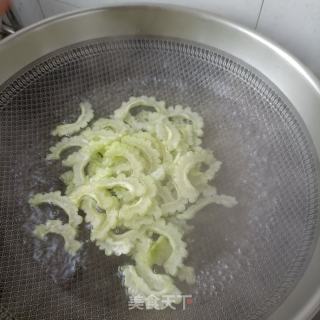 苦瓜拌鸽胸肉的做法步调：3