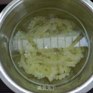 苦瓜拌鸽胸肉的做法步调：4