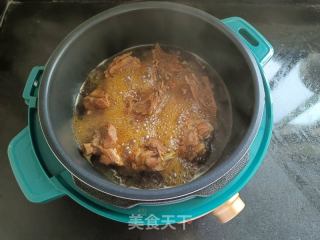 没有减一滴火的酱焖鸭腿的做法步调：13