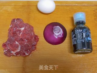 喷鼻煎牛肉条的做法步调：1