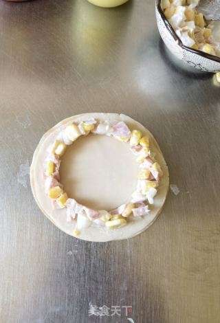 饺子皮花环披萨的做法步调：8
