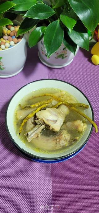 花旗参石斛炖鸡汤的做法步调：8