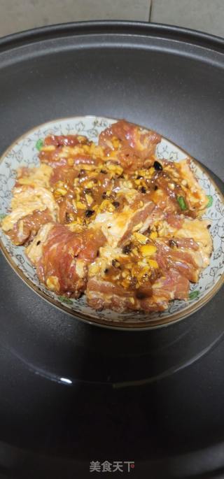 蒜喷鼻豉汁蒸排骨的做法步调：7