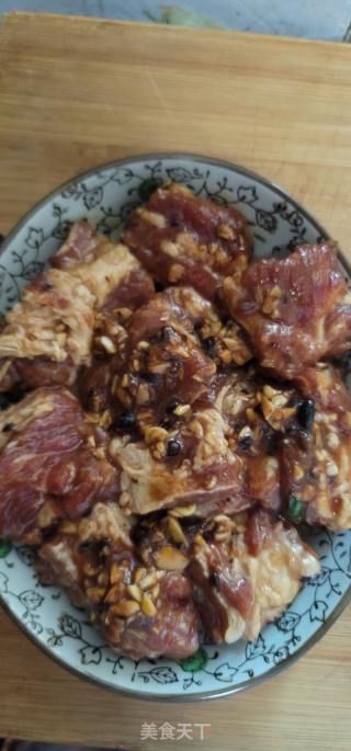 蒜喷鼻豉汁蒸排骨的做法步调：6