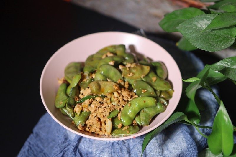 藊豆炒肉终的做法
