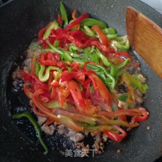 肉沫炒皱皮椒的做法步调：8