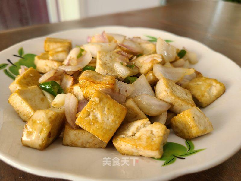 洋葱炒豆腐的做法