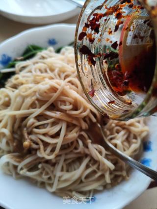 金针菇麻酱拌里的做法步调：8