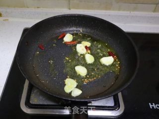 韭苔炒鸡蛋的做法步调：4