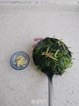 蒜喷鼻马苋菜的做法步调：4