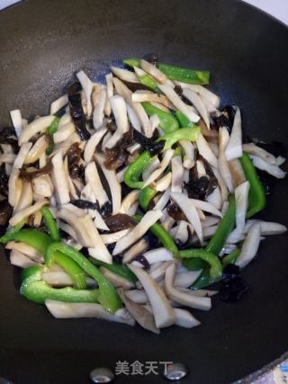 小炒杏鲍菇的做法步调：6