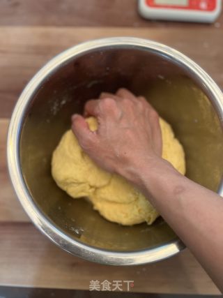 玉米白枣卷的做法步调：6