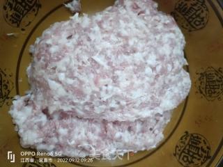 年夜馄饨的做法步调：1