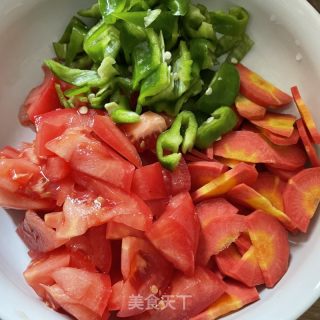 韭薹炒时蔬的做法步调：4