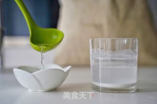 脚搓玫瑰冰粉的做法步调：4