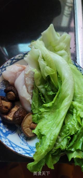 死菜鸡丝喷鼻菇燕麦粥的做法步调：1