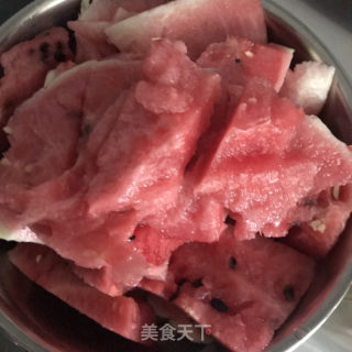 西瓜汁的做法步调：2