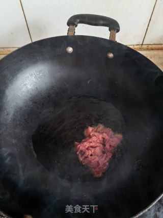 青椒炒肉丝的做法步调：5