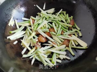 豇豆茭利剑炒回锅肉的做法步调：5