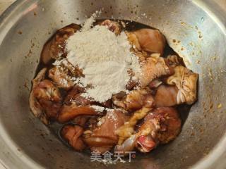 喷鼻酥鸡块的做法步调：2