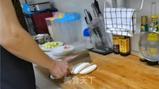 素臊子铰剪里的做法步调：3