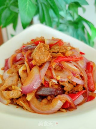 牛肉炒洋葱的做法步调：13
