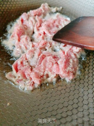 牛肉炒洋葱的做法步调：5