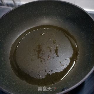 鸡蛋炒黄花菜的做法步调：5