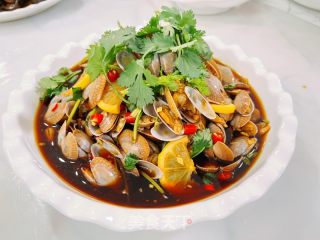 凉拌花甲的做法步调：10