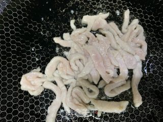 家常仿鱼喷鼻肉丝的做法步调：4
