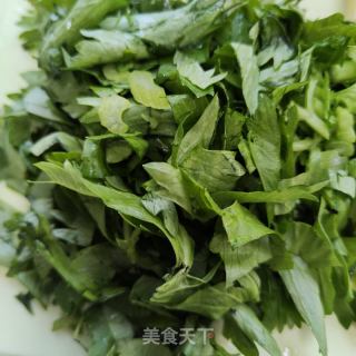 喷鼻煎鸡蛋饹饼的做法步调：3