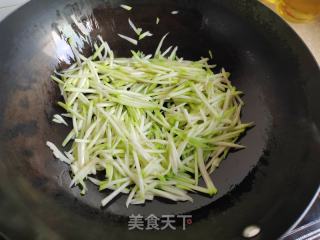 蒲丝磷虾汤的做法步调：4