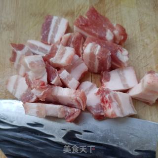 鸡翅花肉烧笋干的做法步调：4
