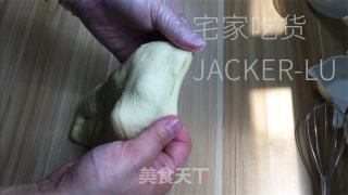单色椰蓉餐包，柔嫩推丝，浓浓椰喷鼻，清爽抹茶，好吃得停没有下去！的做法步调：10
