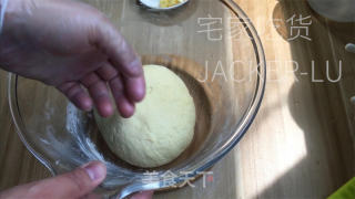 单色椰蓉餐包，柔嫩推丝，浓浓椰喷鼻，清爽抹茶，好吃得停没有下去！的做法步调：4