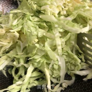 爆炒圆利剑菜的做法步调：4