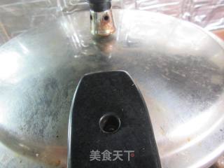 油里筋烧笋干的做法步调：7