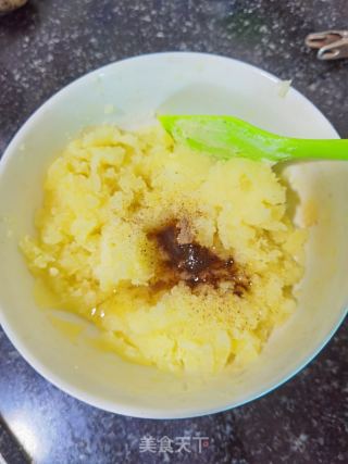 （氛围炸锅）乌胡椒土豆饼的做法步调：3