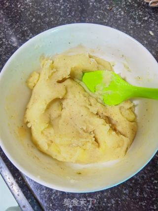 （氛围炸锅）乌胡椒土豆饼的做法步调：4