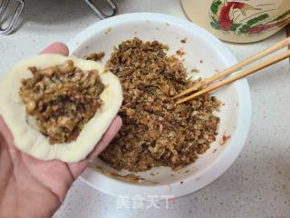 酸菜肉沫死煎包的做法步调：6