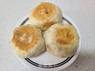 酸菜肉沫死煎包的做法步调：13