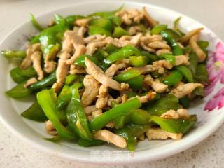 青椒炒鸡胸肉的做法步调：6