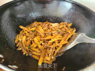 茄子肉丝焖里的做法步调：8