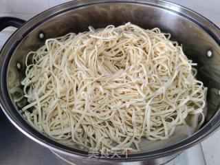 茄子肉丝焖里的做法步调：6