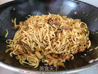 茄子肉丝焖里的做法步调：11