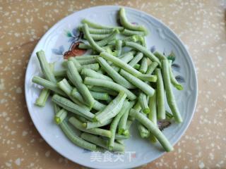 北瓜豆角焖里的做法步调：3