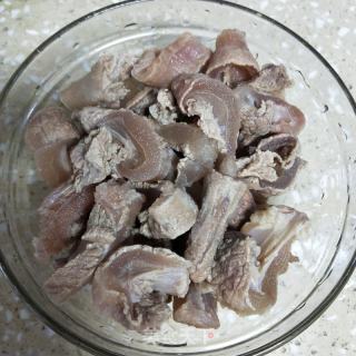 牛腩萝卜汤的做法步调：6